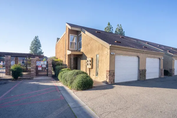 $249,000 | 7166 North Fruit Avenue, Unit 178, Fresno, CA 93711