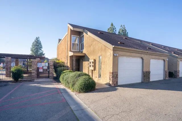 $259,000 | 7166 North Fruit Avenue, Unit 178, Fresno, CA 93711