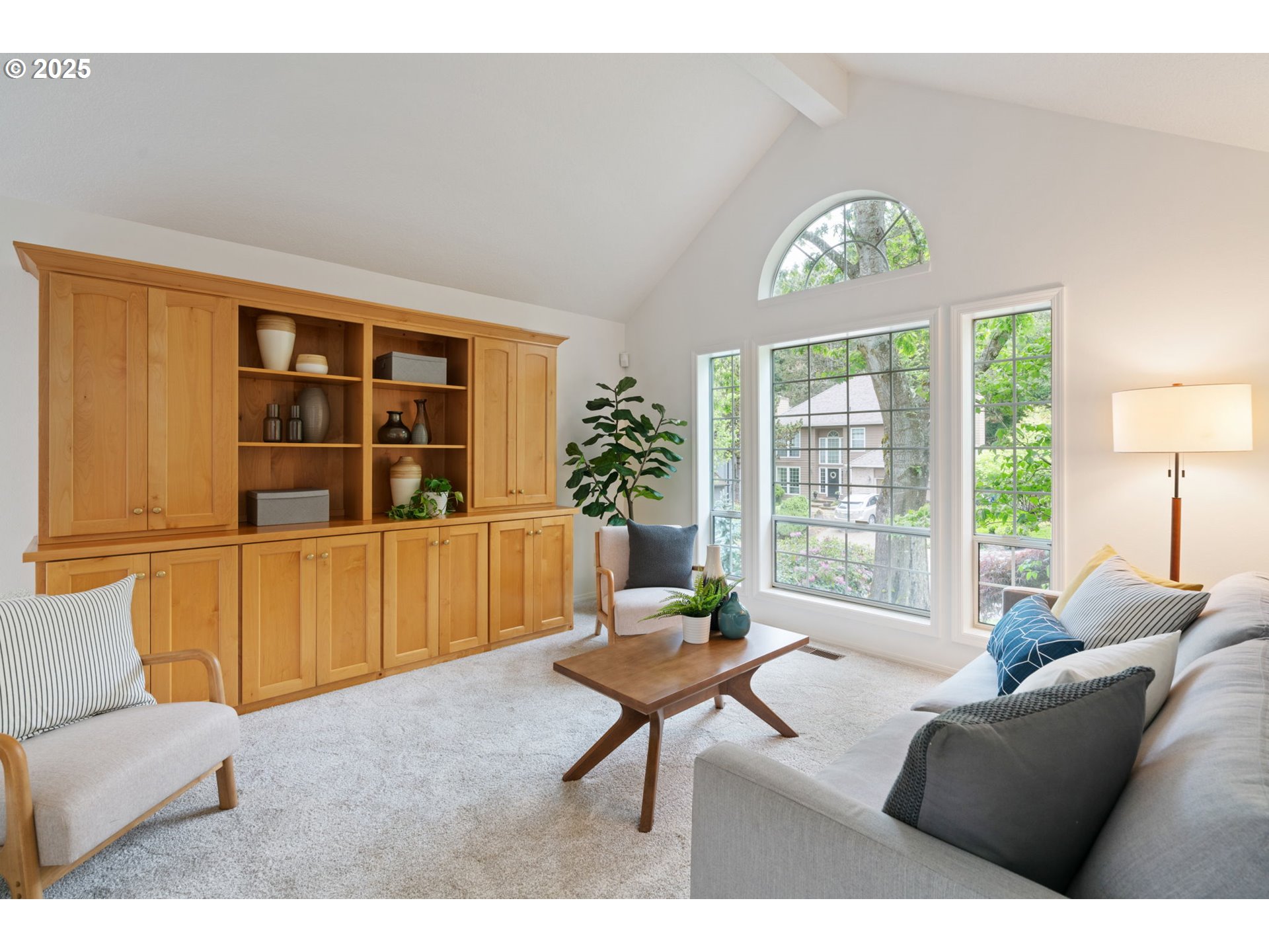 4938 Southwest Orchard Lane Portland, OR 97219 - Photo 5 of 43