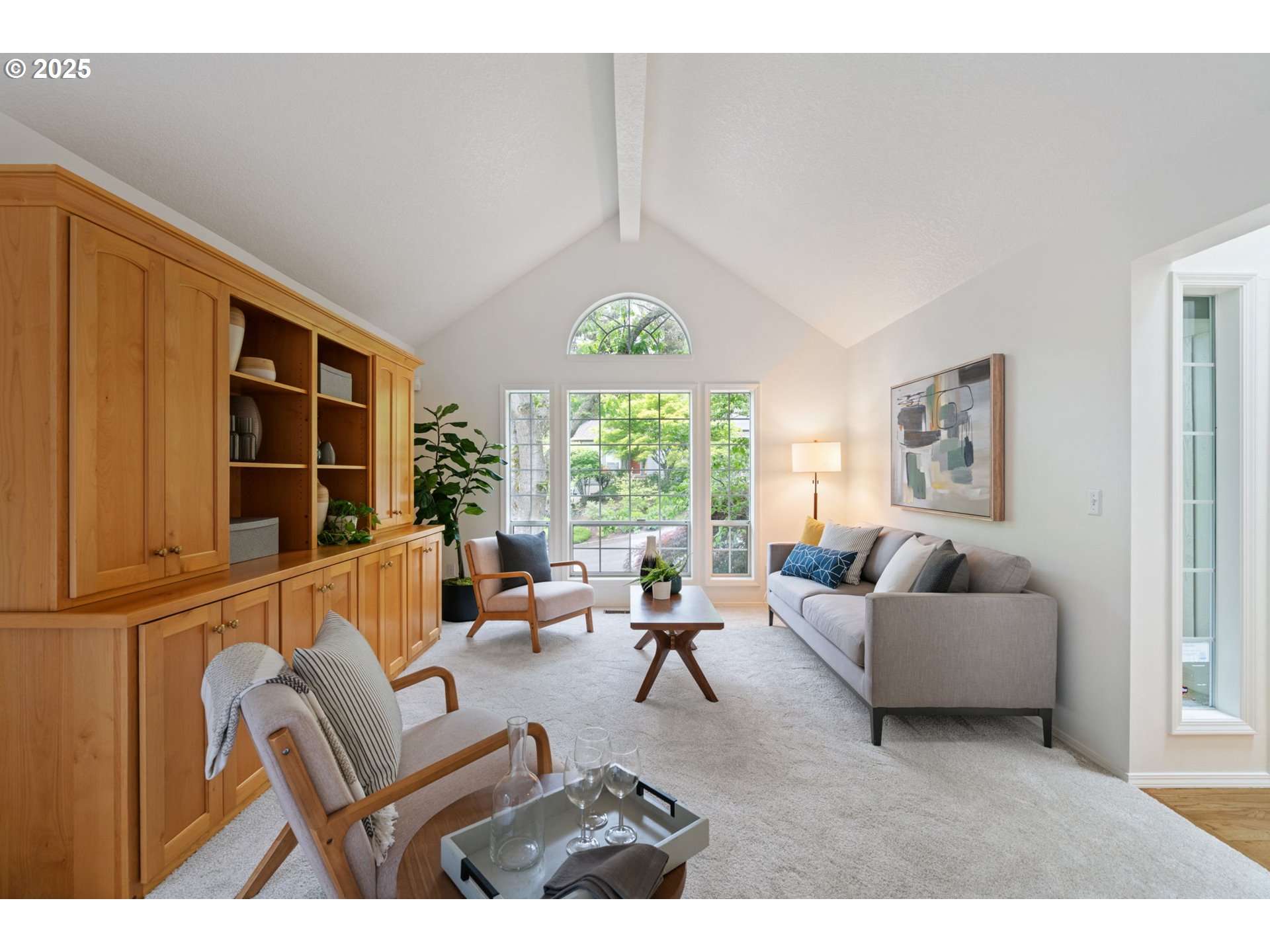 4938 Southwest Orchard Lane Portland, OR 97219 - Photo 6 of 43