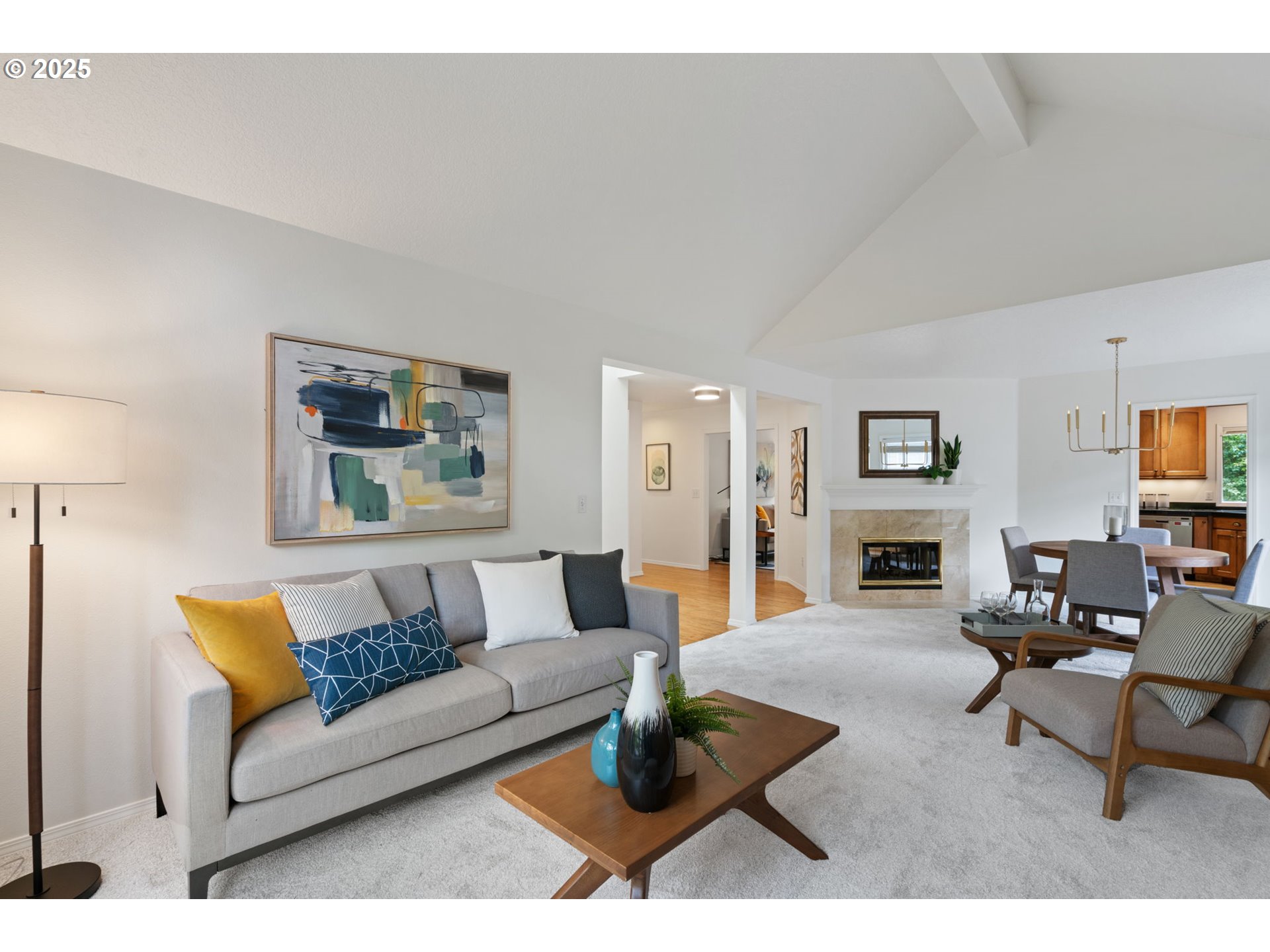 4938 Southwest Orchard Lane Portland, OR 97219 - Photo 7 of 43