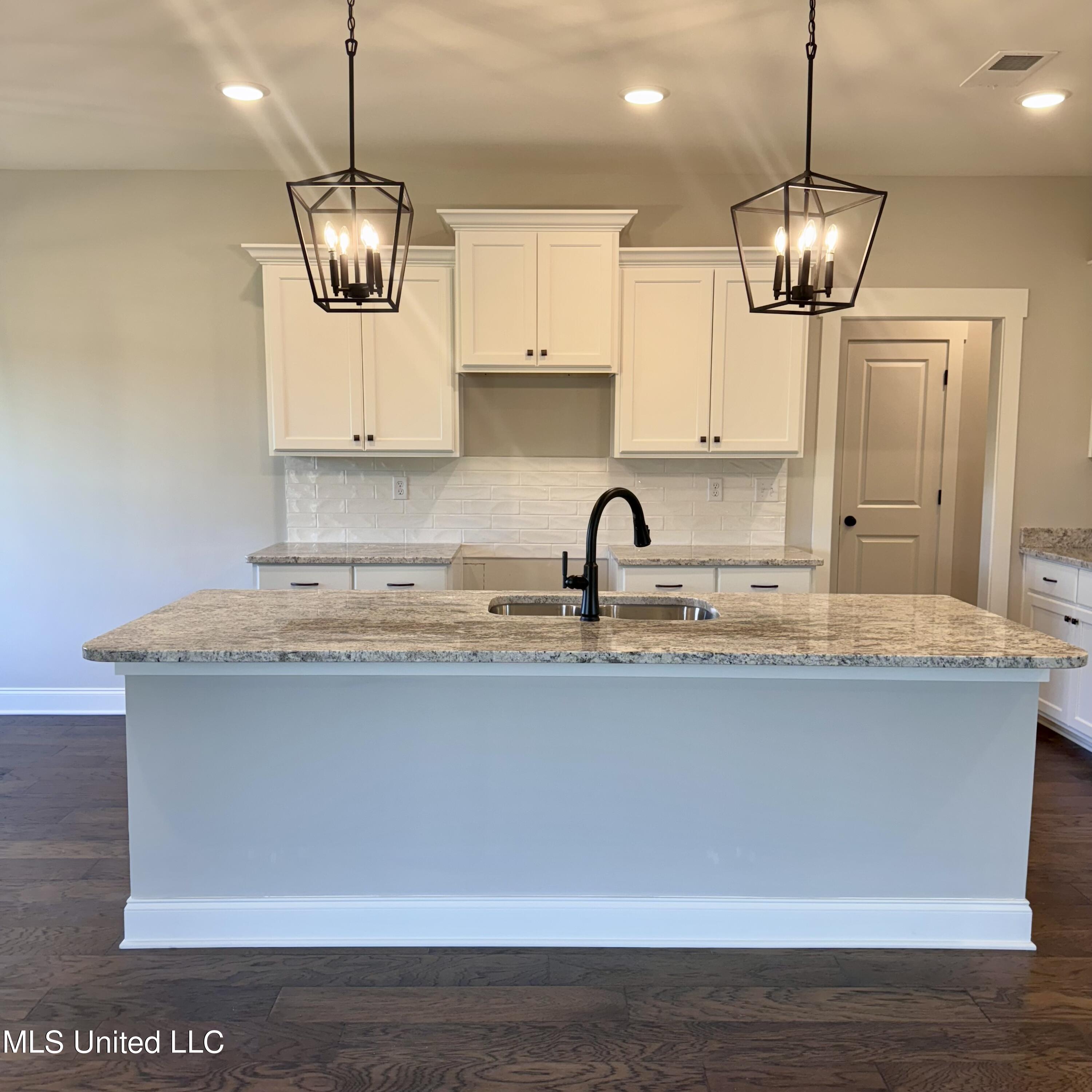7650 Thomas Riley Street Hernando, MS 38632 - Photo 18 of 53 Iris