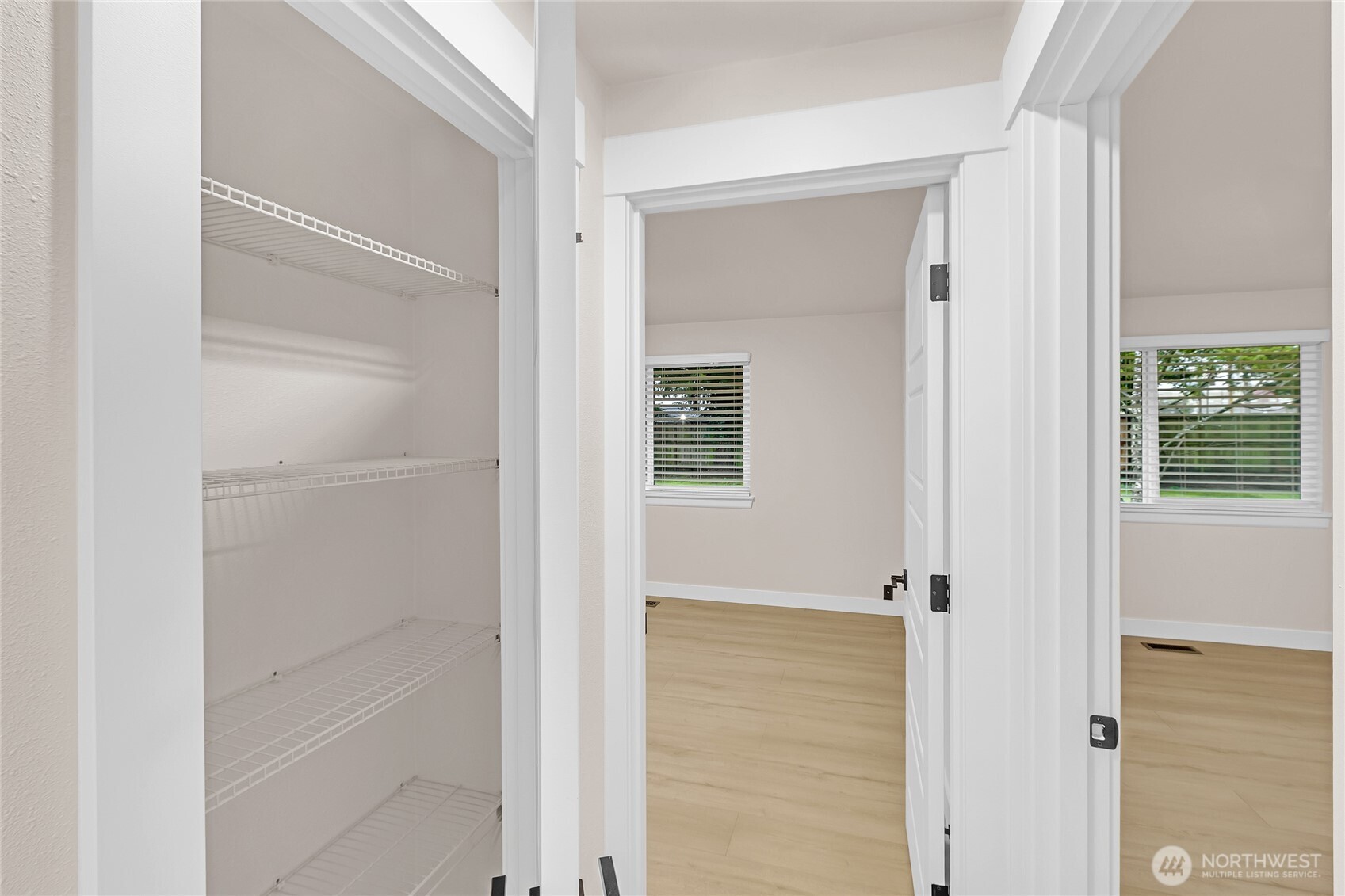 11705 Tomahawk Road Southwest Lakewood, WA 98499 - Photo 28 of 33 Gallery Image 28