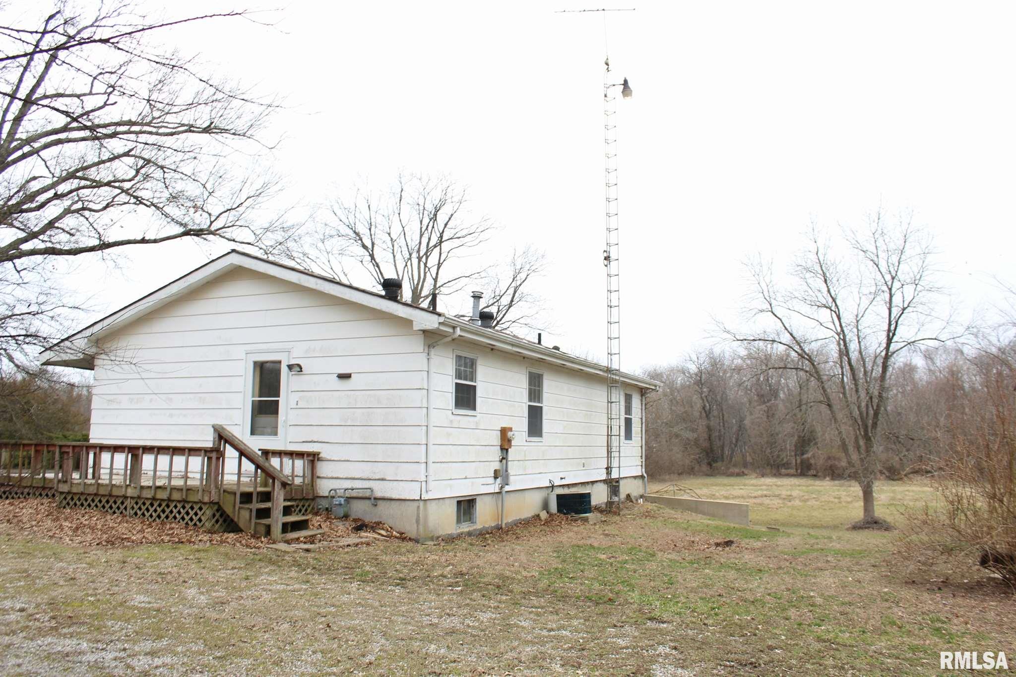 800 Charles Road Carbondale, IL 62901 - Photo 2 of 19