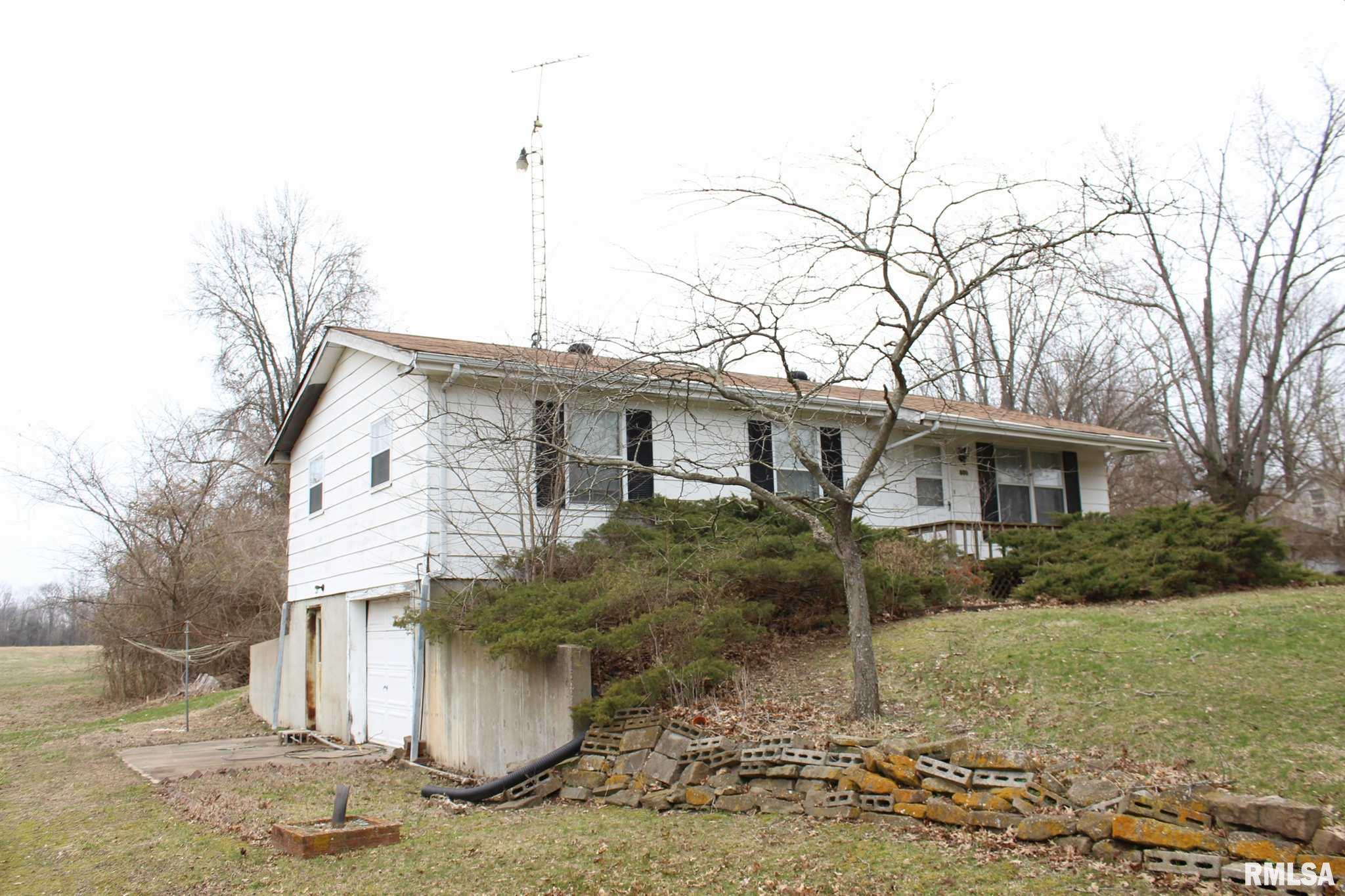 800 Charles Road Carbondale, IL 62901 - Photo 3 of 19