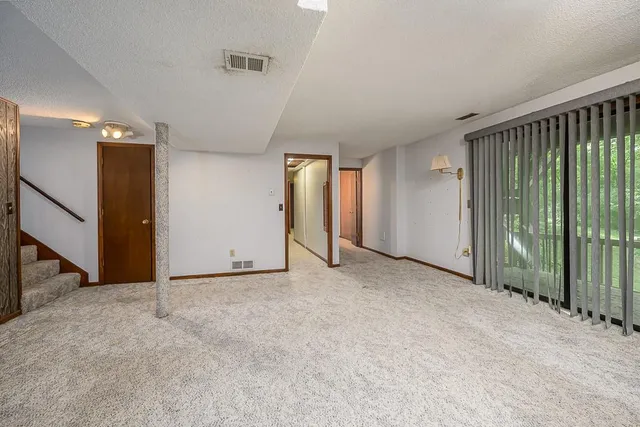 $370,000 | 1904 45th St Terrace, Riverside, MO 64150