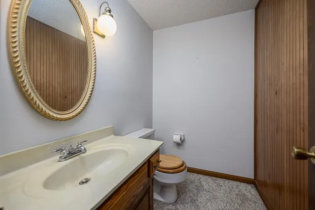 $370,000 | 1904 45th St Terrace, Riverside, MO 64150