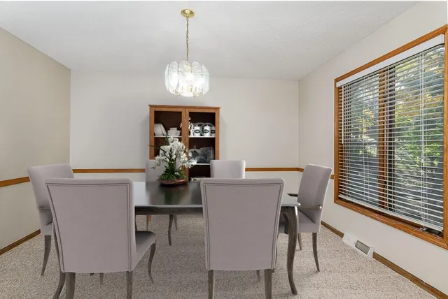 $370,000 | 1904 45th St Terrace, Riverside, MO 64150