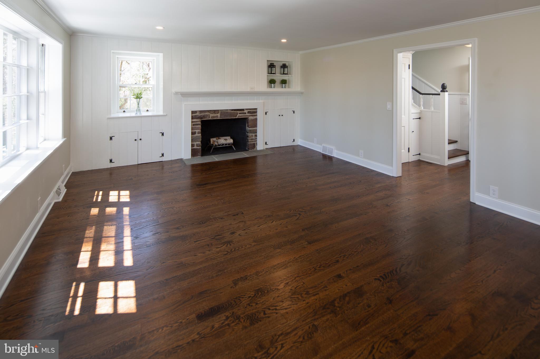 6609 Paxson Road New Hope, PA 18938 - Photo 17 of 36 Living room