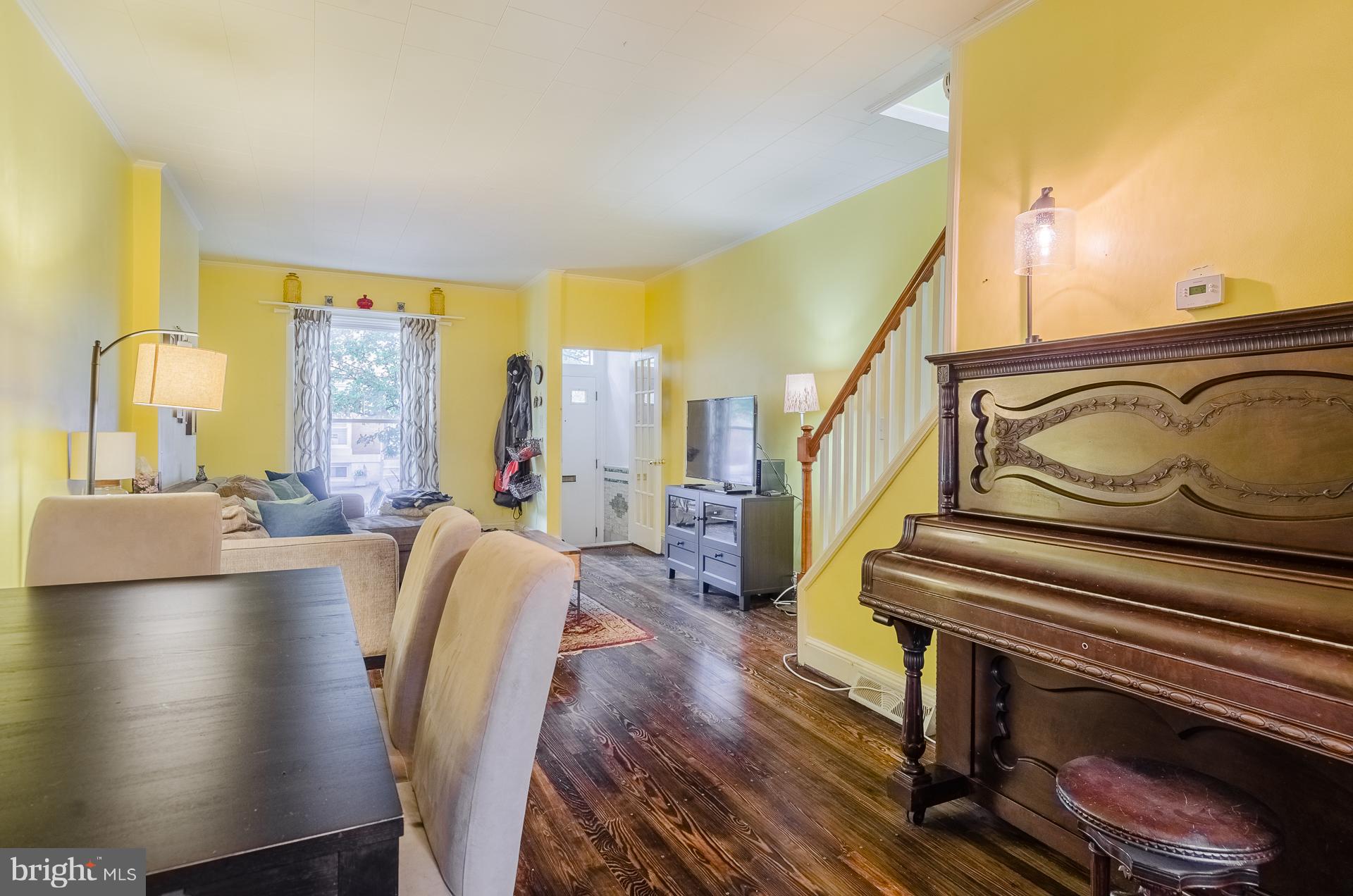 134 Rochester Place Baltimore, MD 21224 - Photo 8 of 26 Dining Room