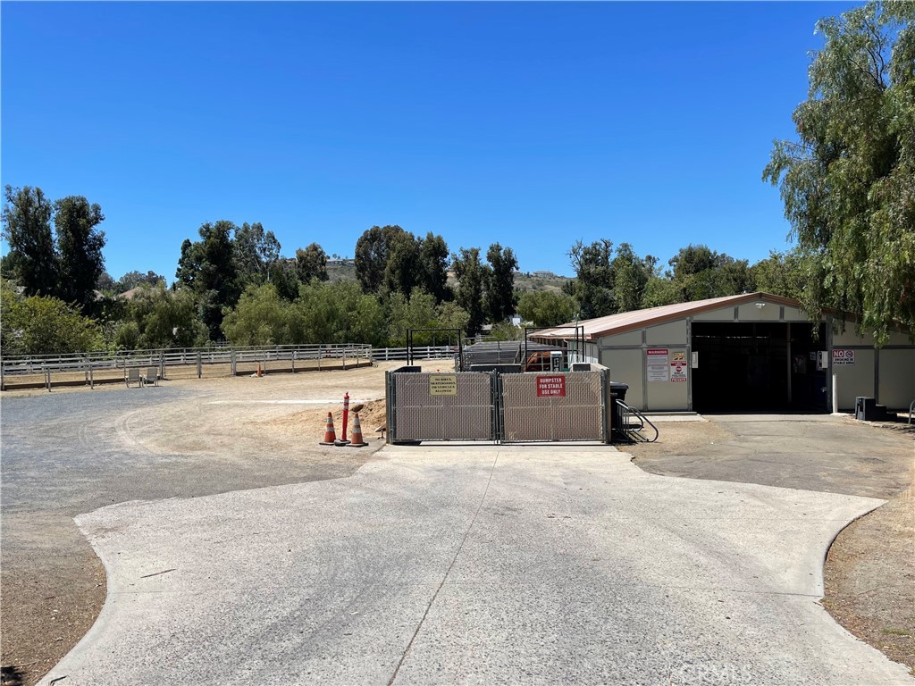 654 North Buttonbush Trail Orange, CA 92869 - Photo 22 of 23 a view of a outdoor space with sitting area