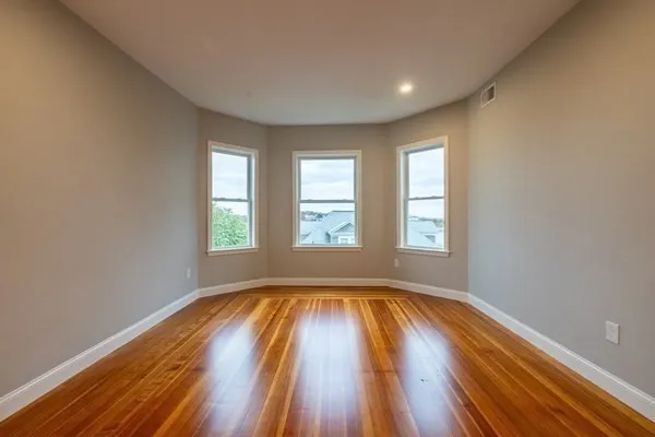 $3,575 | 19 Sawyer Avenue, Unit 1, Boston, MA 02125