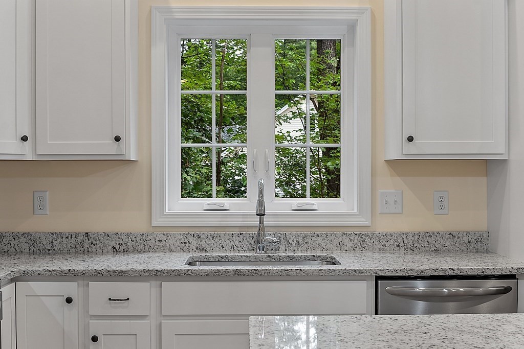 75 Lord Road Templeton, MA 01468 - Photo 3 of 24 Gallery Image 3
