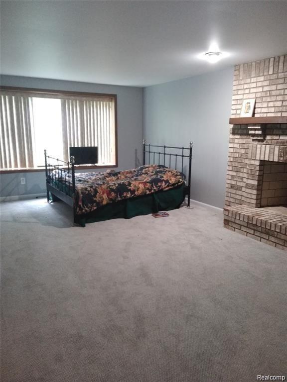 2430 Hiller Road West Bloomfield, MI 48324 - Photo 18 of 22 17.jpg