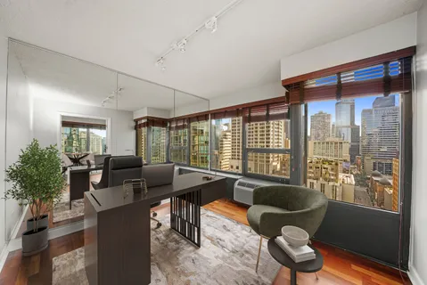$375,000 | 30 East Huron Street, Unit 1904, Chicago, IL 60611
