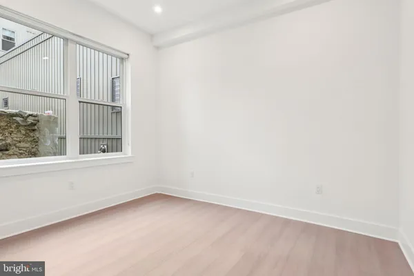 $4,000 | 20-30 West Allens Lane, Unit 110, Philadelphia, PA 19119