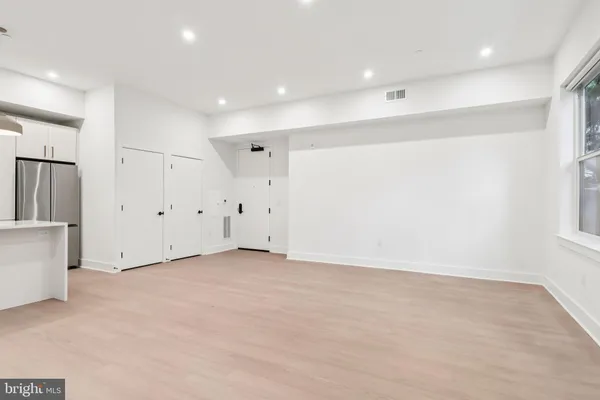 $4,000 | 20-30 West Allens Lane, Unit 110, Philadelphia, PA 19119