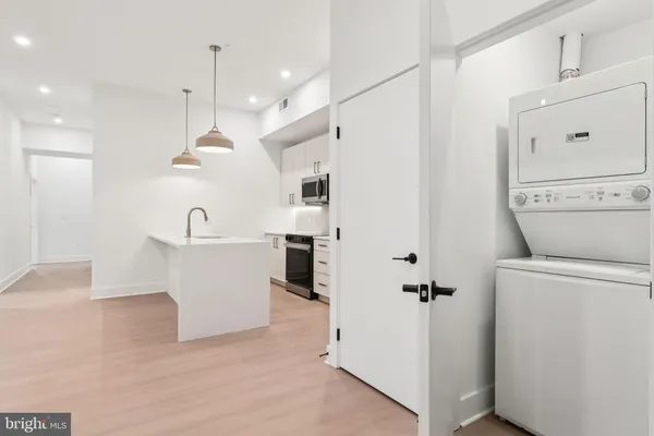 $4,000 | 20-30 West Allens Lane, Unit 110, Philadelphia, PA 19119