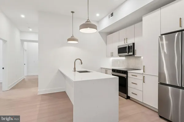 $4,000 | 20-30 West Allens Lane, Unit 110, Philadelphia, PA 19119