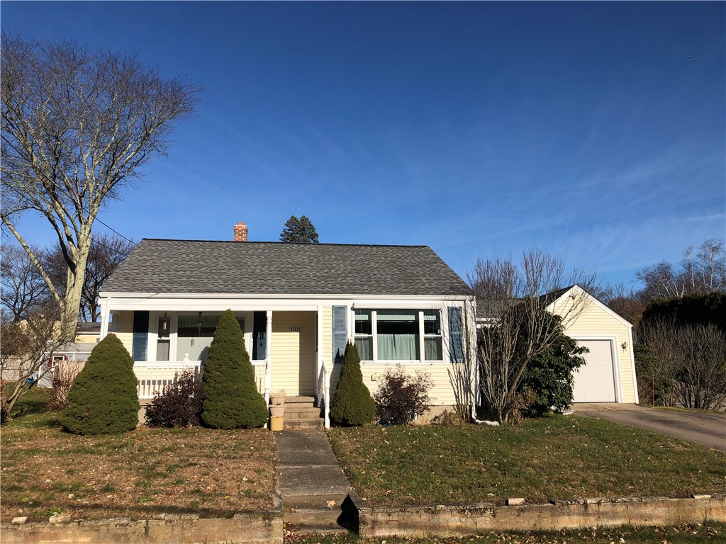 161 Hadde Avenue Cumberland, RI 02864 - Photo 4 of 46