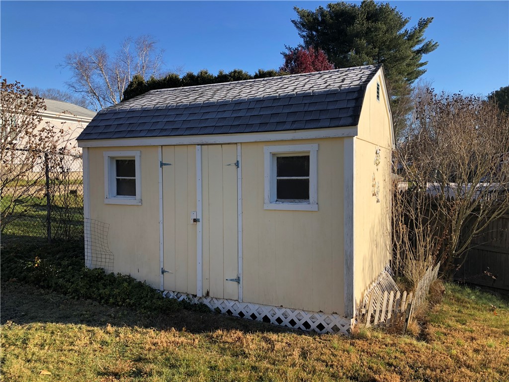 161 Hadde Avenue Cumberland, RI 02864 - Photo 45 of 46