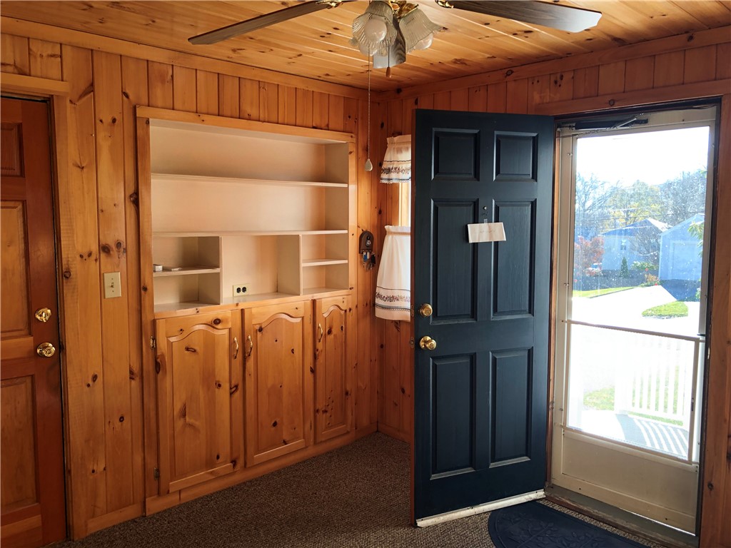 161 Hadde Avenue Cumberland, RI 02864 - Photo 8 of 46