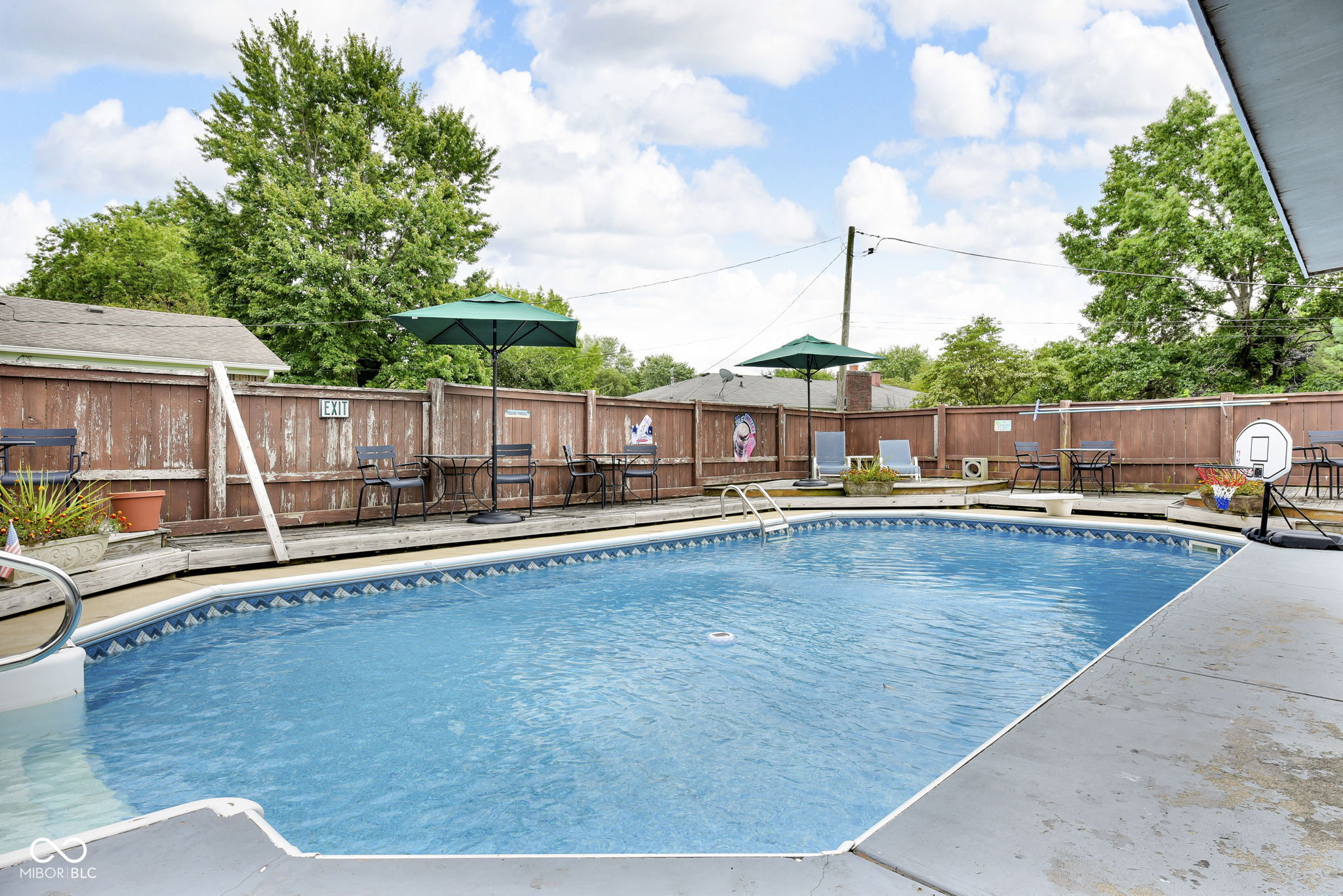 8245 Devon Avenue Indianapolis, IN 46239 - Photo 3 of 27