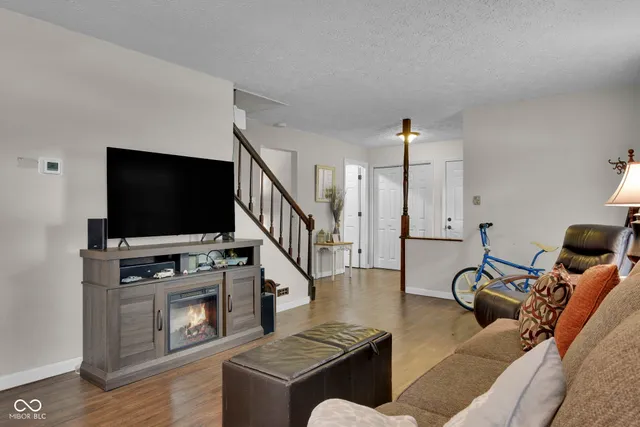 $339,900 | 8245 Devon Avenue, Indianapolis, IN 46239