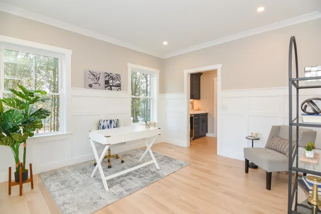 $949,900 | 211 Hampstead Road, Derry, NH 03038