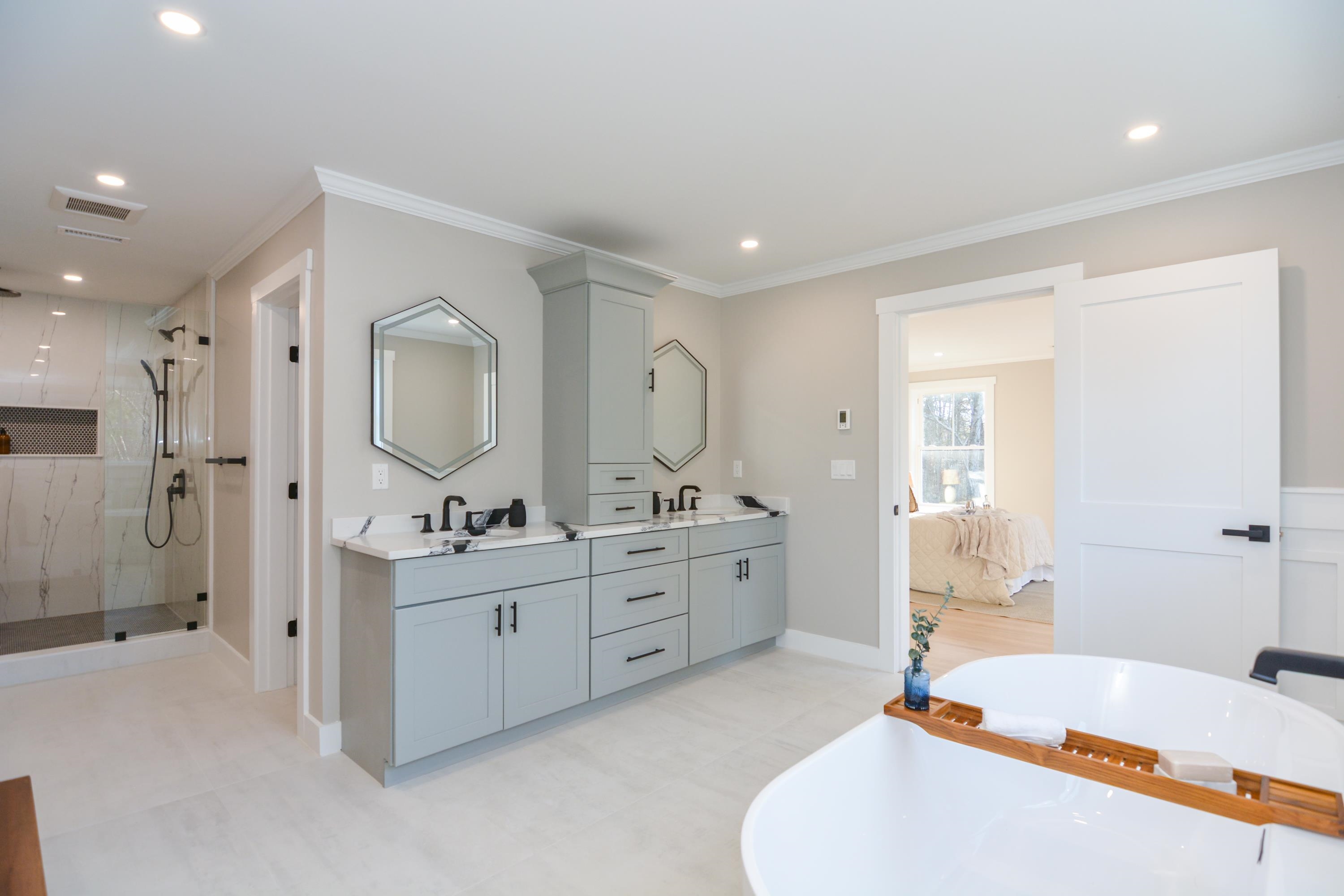 211 Hampstead Road Derry, NH 03038 - Photo 18 of 33