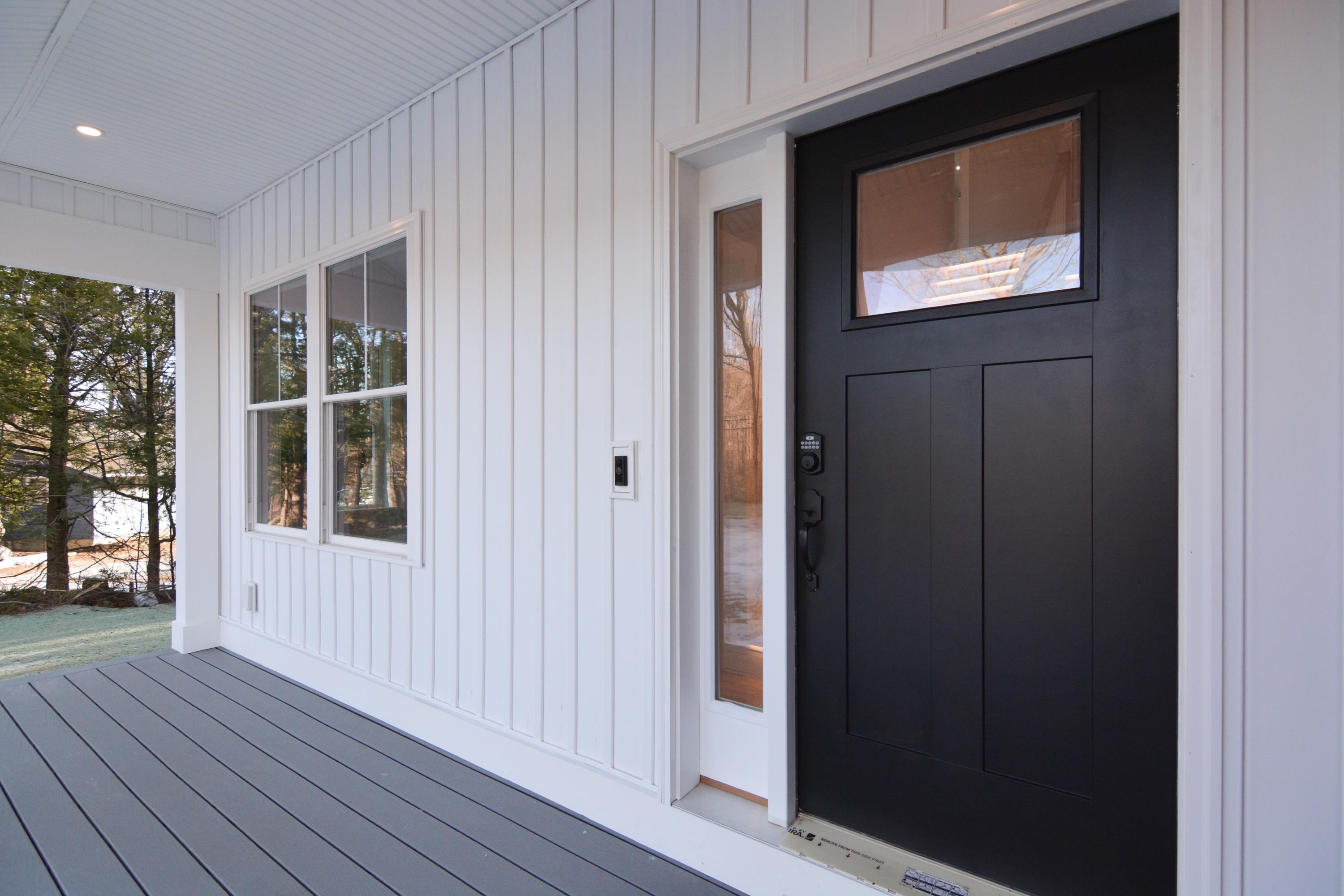 211 Hampstead Road Derry, NH 03038 - Photo 4 of 33