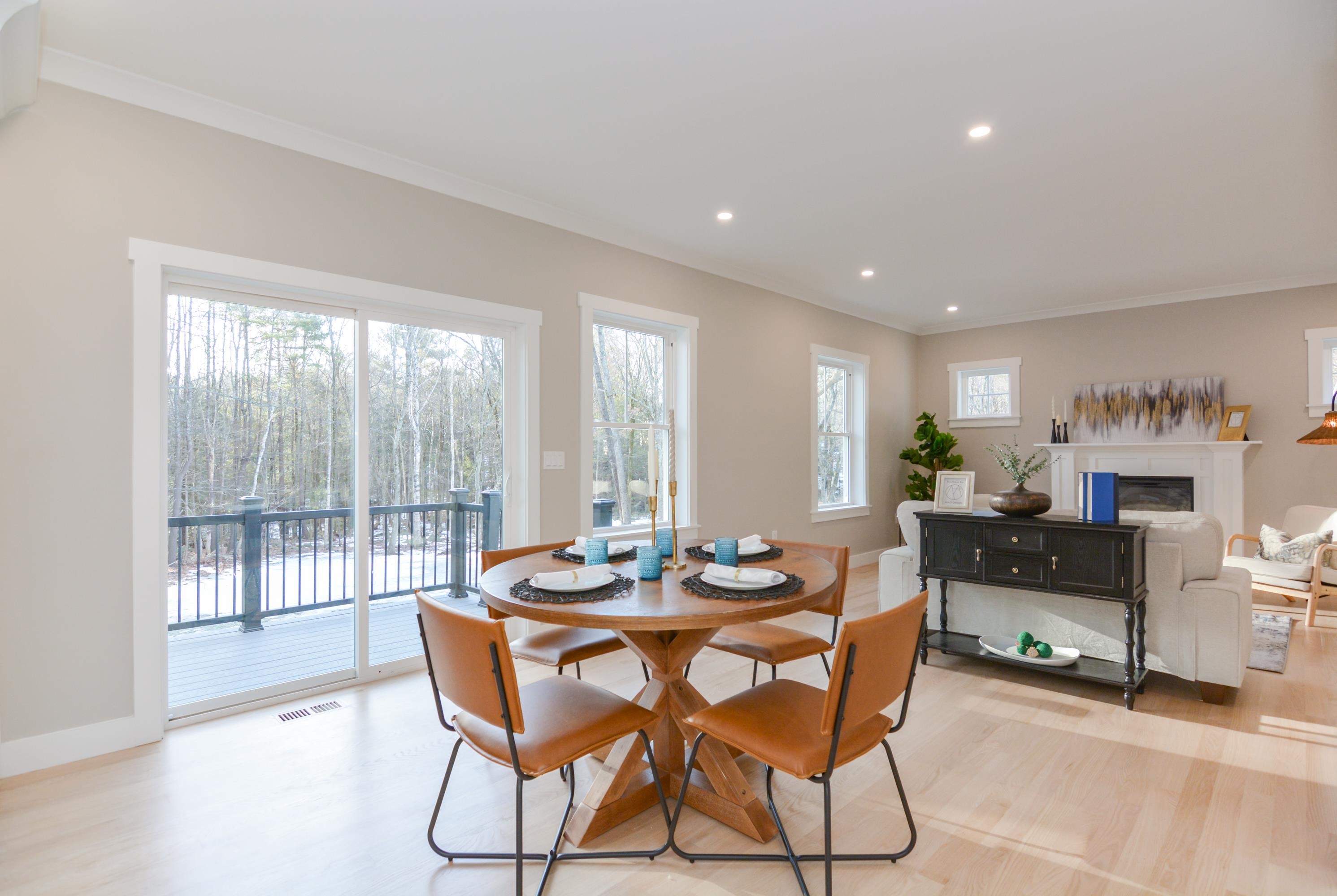 211 Hampstead Road Derry, NH 03038 - Photo 6 of 33