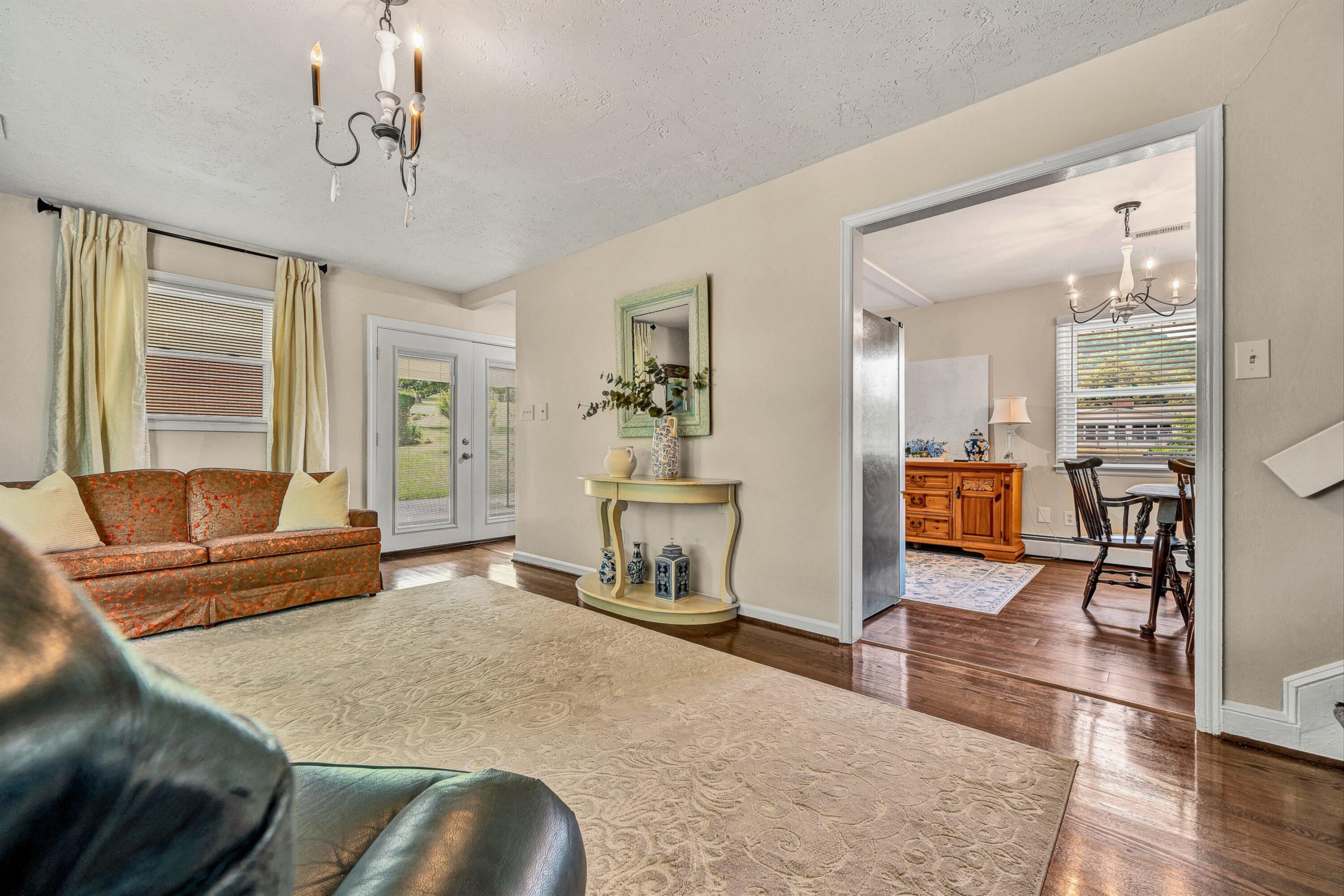 3109 Longhorn Road Roanoke, VA 24018 - Photo 11 of 62 19-VM-02847