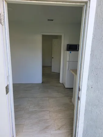 $1,500 | Undisclosed Address, Dania Beach, FL 33004