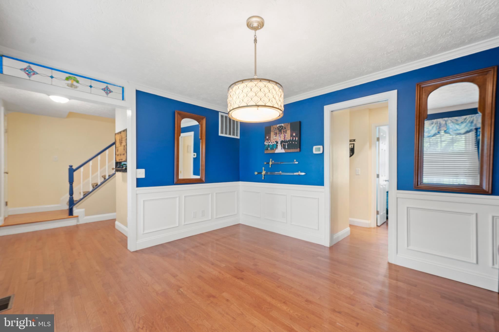 121 Rector Street Sterling, VA 20164 - Photo 17 of 58 Gallery Image 17