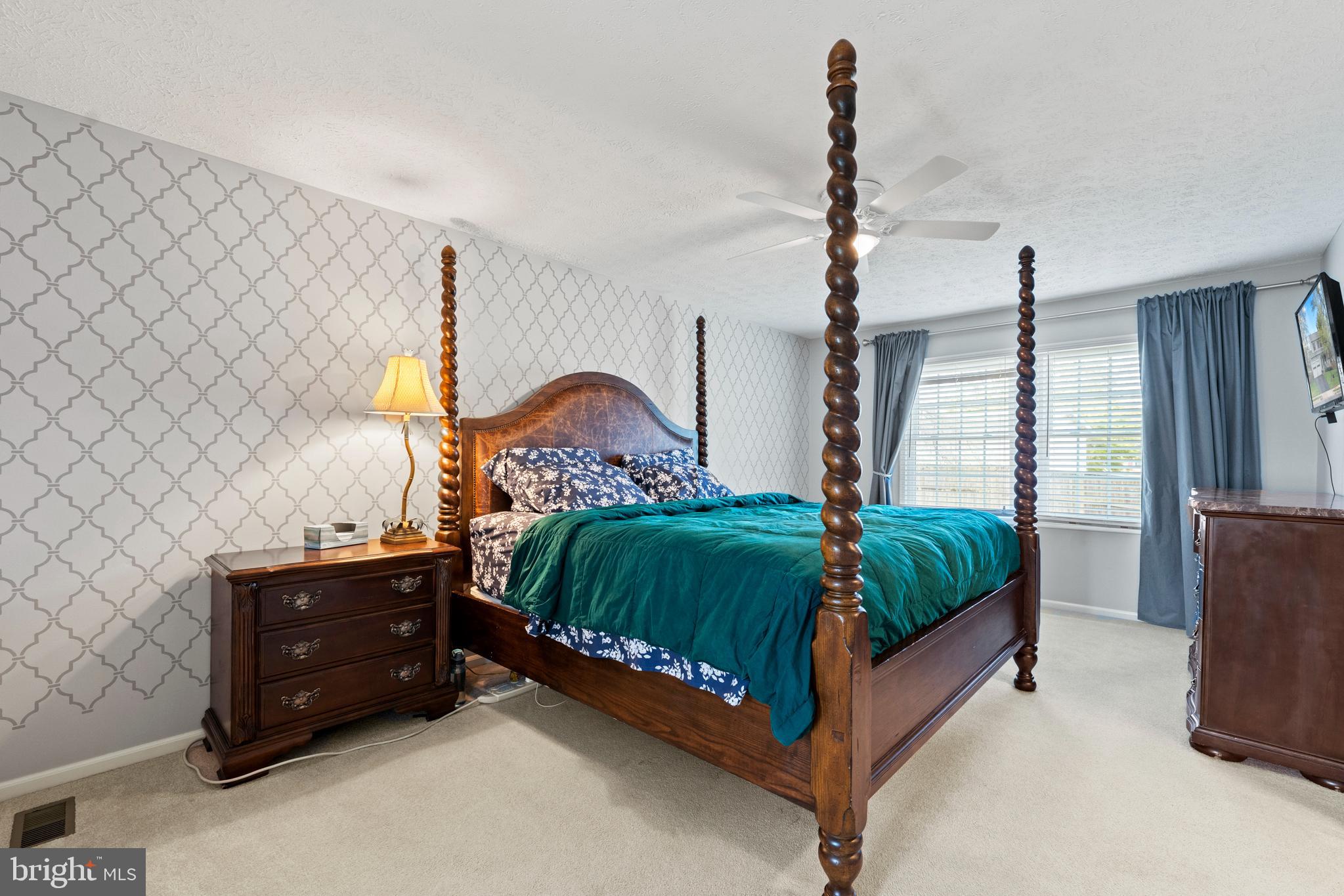 121 Rector Street Sterling, VA 20164 - Photo 24 of 58 Gallery Image 24