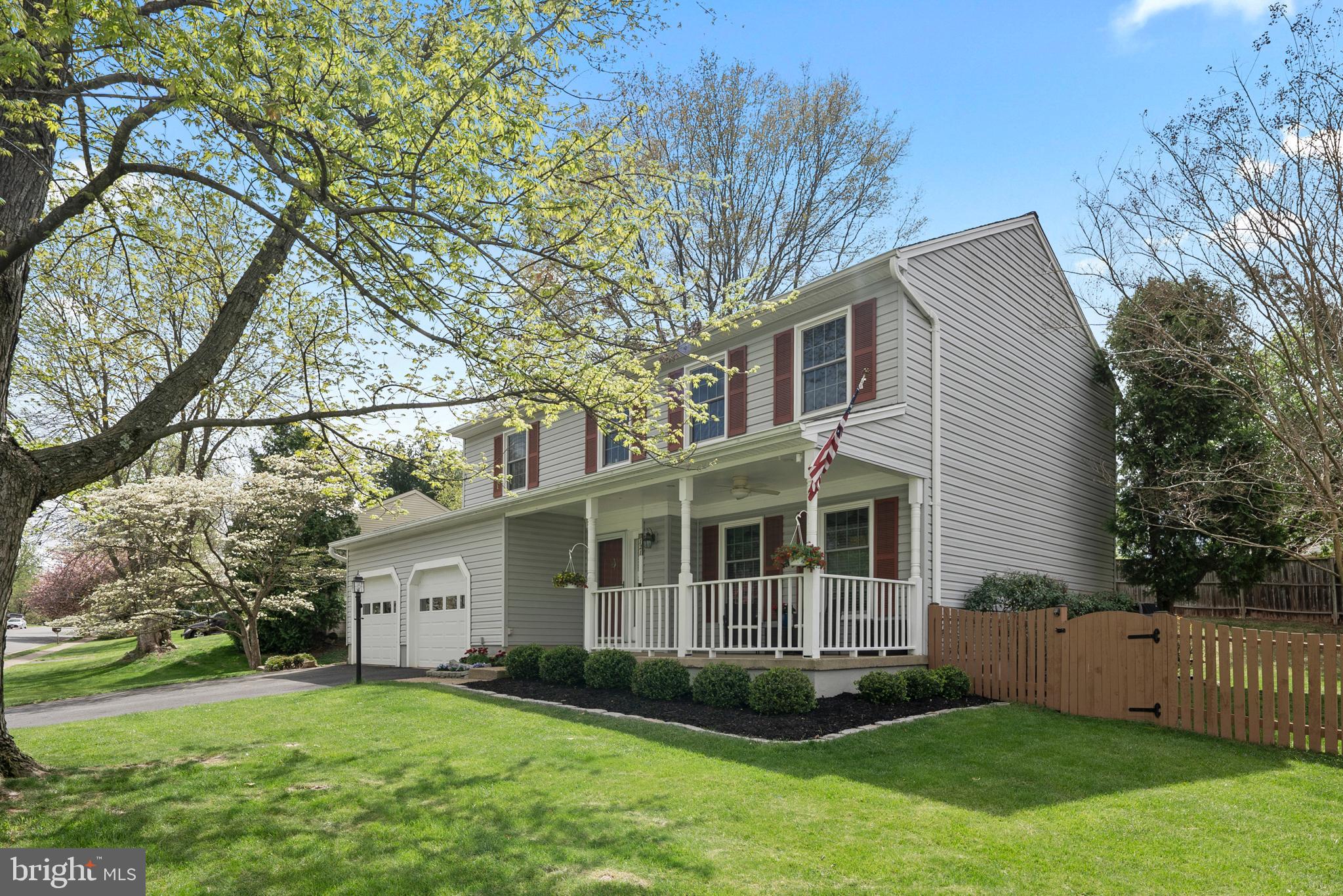 121 Rector Street Sterling, VA 20164 - Photo 3 of 58 Gallery Image 3