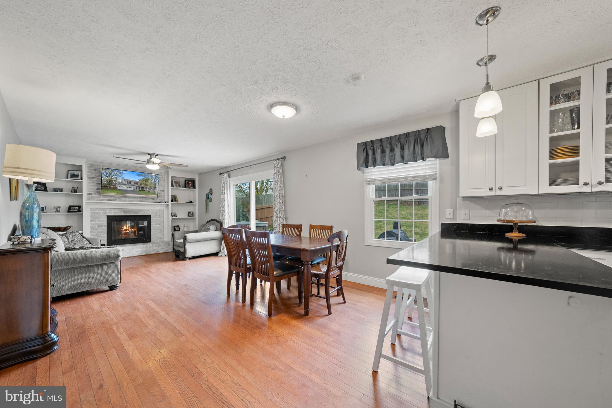 121 Rector Street Sterling, VA 20164 - Photo 7 of 58 Gallery Image 7