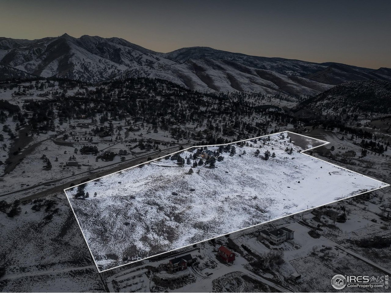 8400 Middle Fork Road Boulder, CO 80302 - Photo 35 of 35 a view of roof with sitting area