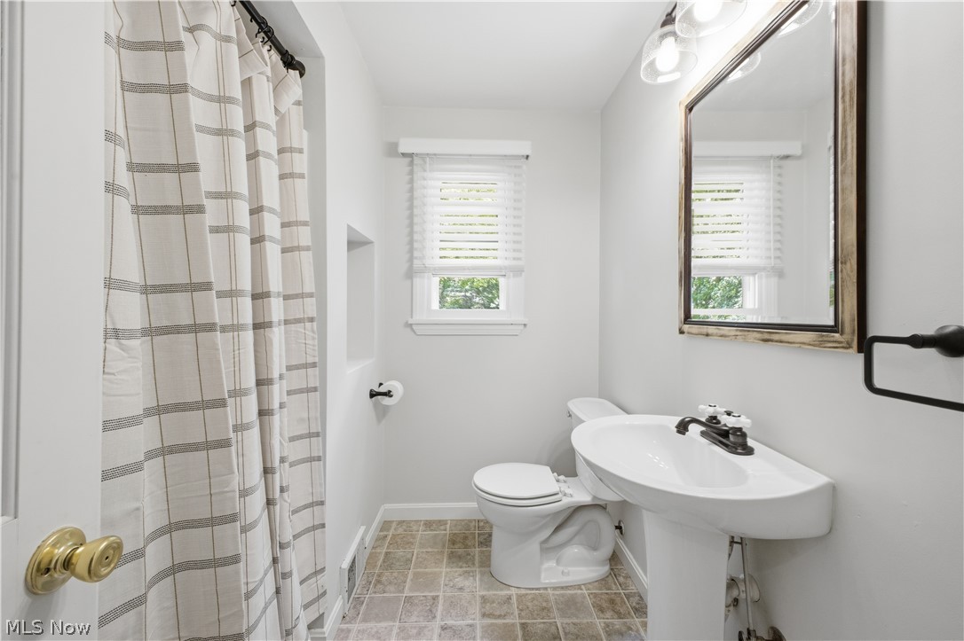 8021 Middlesex Road Mentor, OH 44060 - Photo 13 of 15