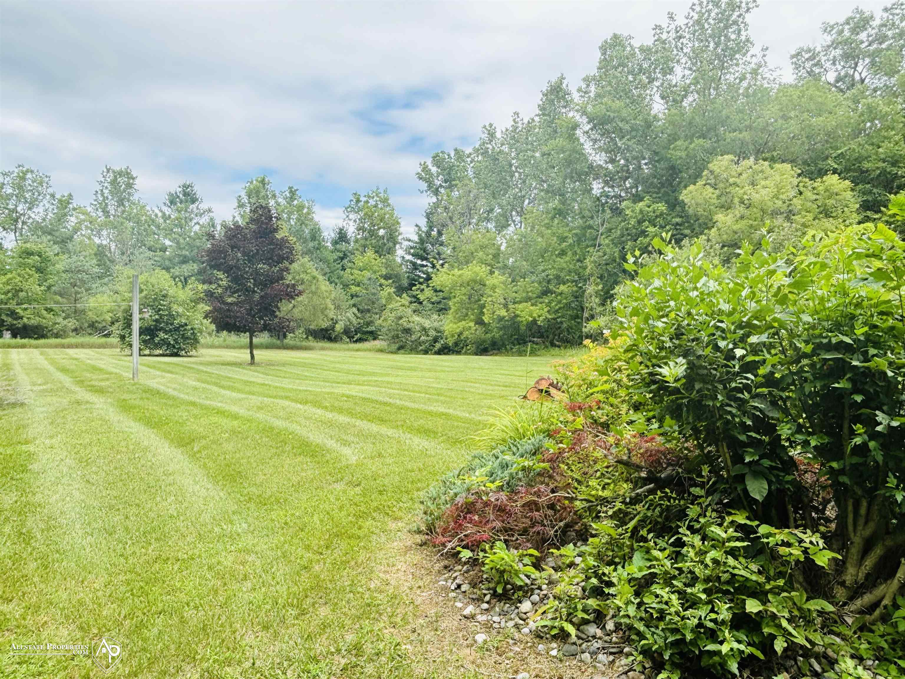 11111 East Carpenter Road Davison, MI 48423 - Photo 21 of 24 50147537-2b156231-bed5-4f44-8d71-8d4133da833f.JPG