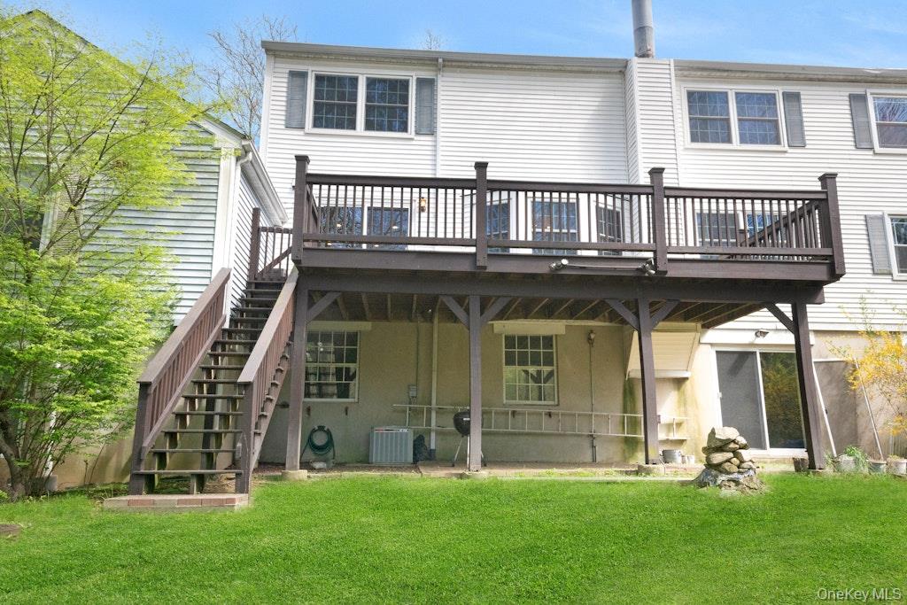 34 Jackson Road Briarcliff Manor, NY 10510 - Photo 29 of 29 a front view of a house with a yard