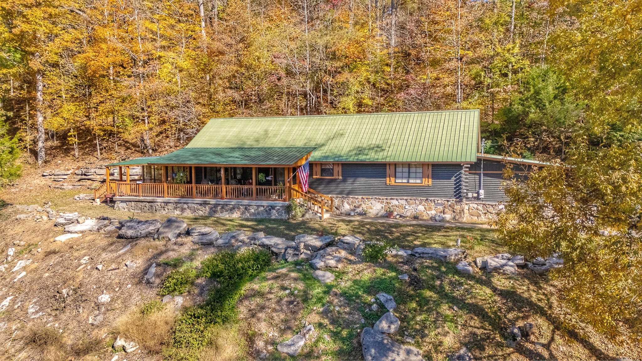 999 Rainbow Lake Road Waynesboro, TN 38485 - Photo 2 of 44