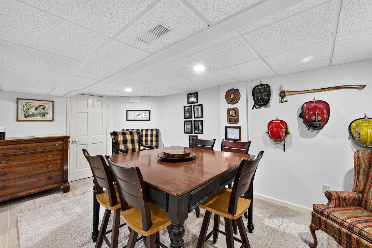 8419 110th Avenue Pleasant Prairie, WI 53158 - Photo 30 of 41 8419 Lower rec-room 3