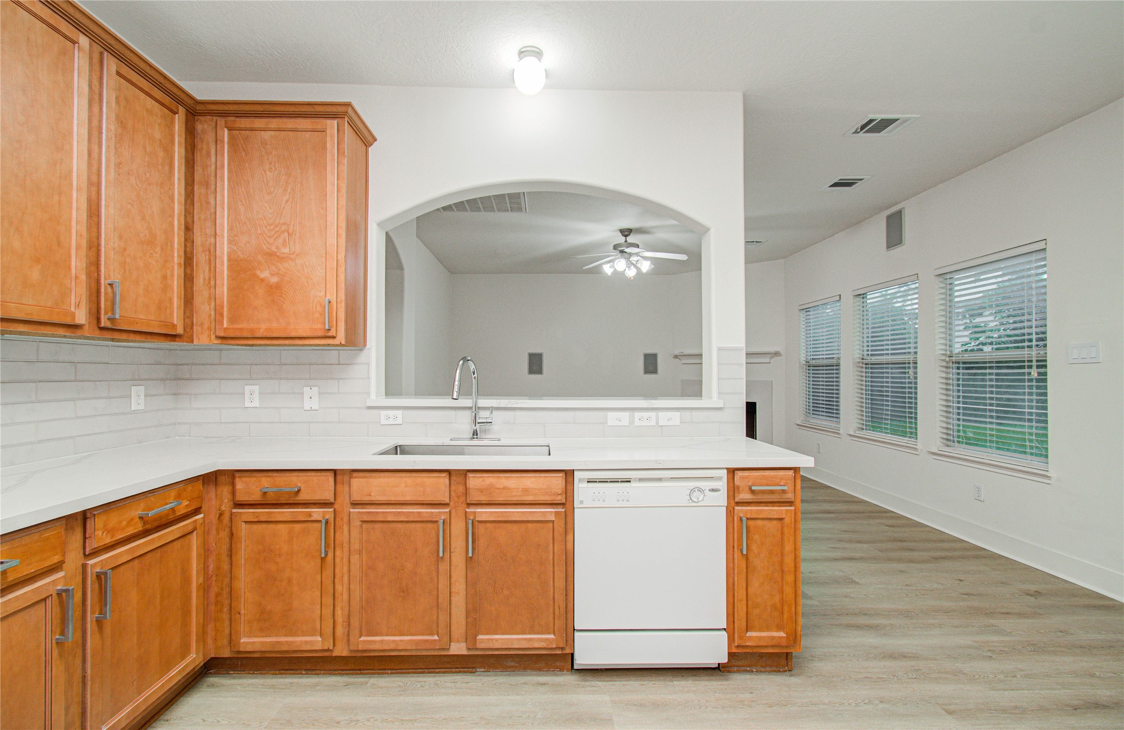 4539 Prince Street Baytown, TX 77521 - Photo 20 of 34