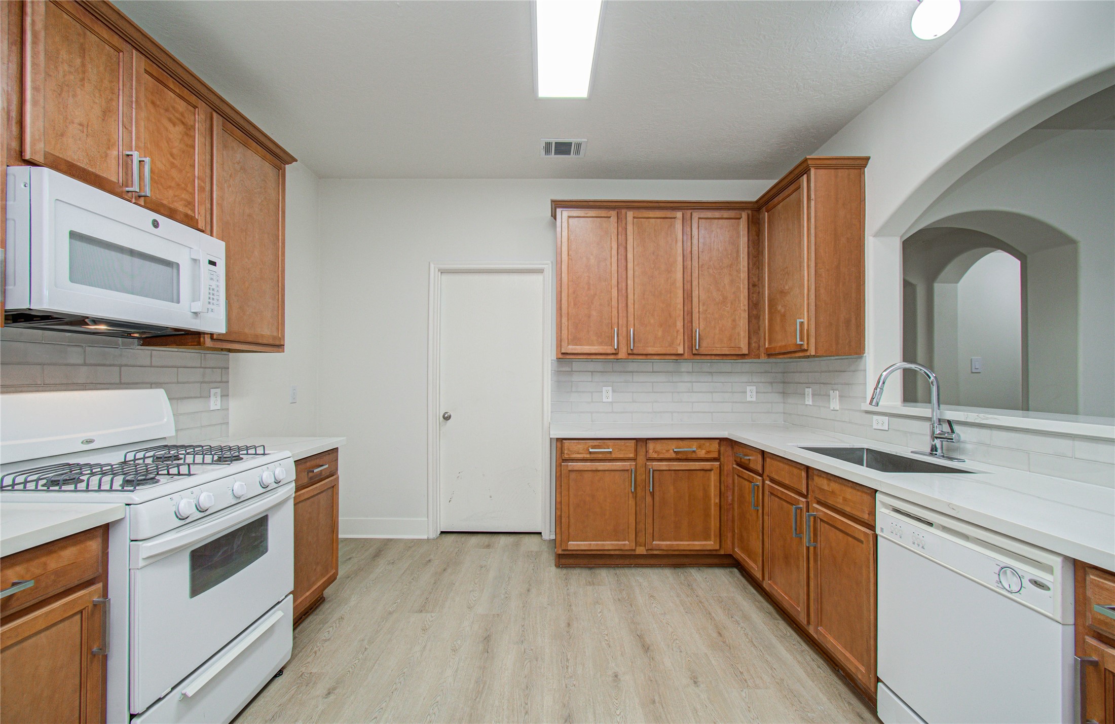 4539 Prince Street Baytown, TX 77521 - Photo 22 of 34