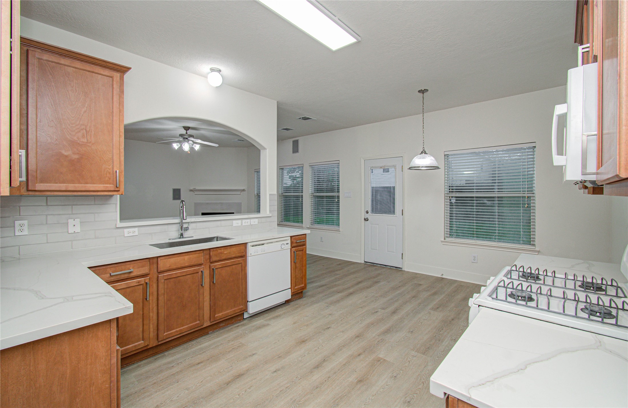 4539 Prince Street Baytown, TX 77521 - Photo 23 of 34