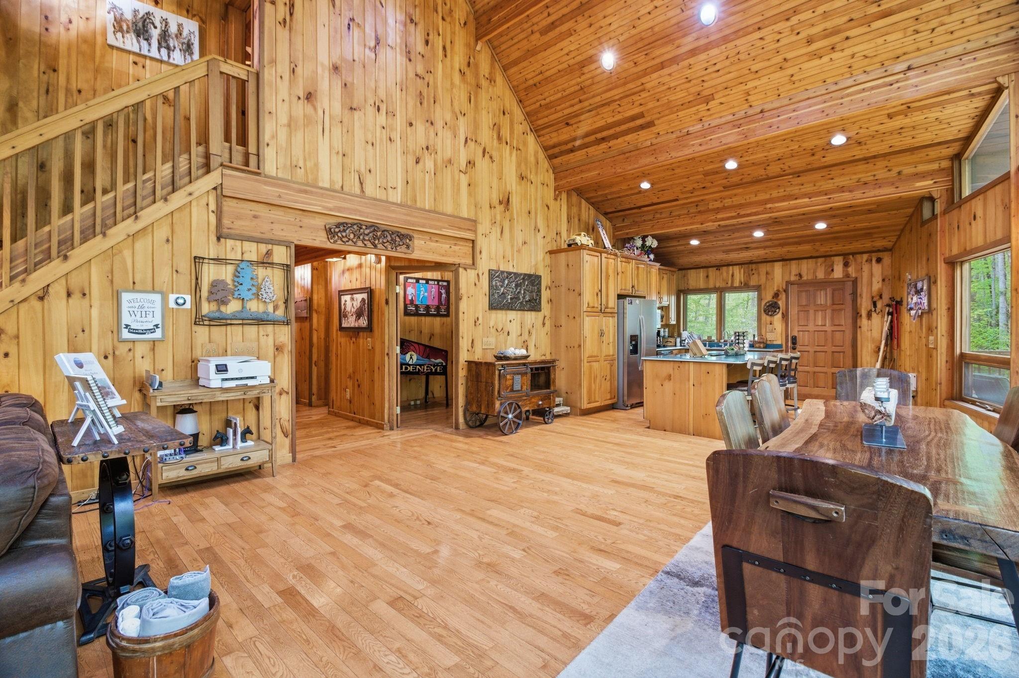 401 Saratoga Boone, NC 28607 - Photo 5 of 33