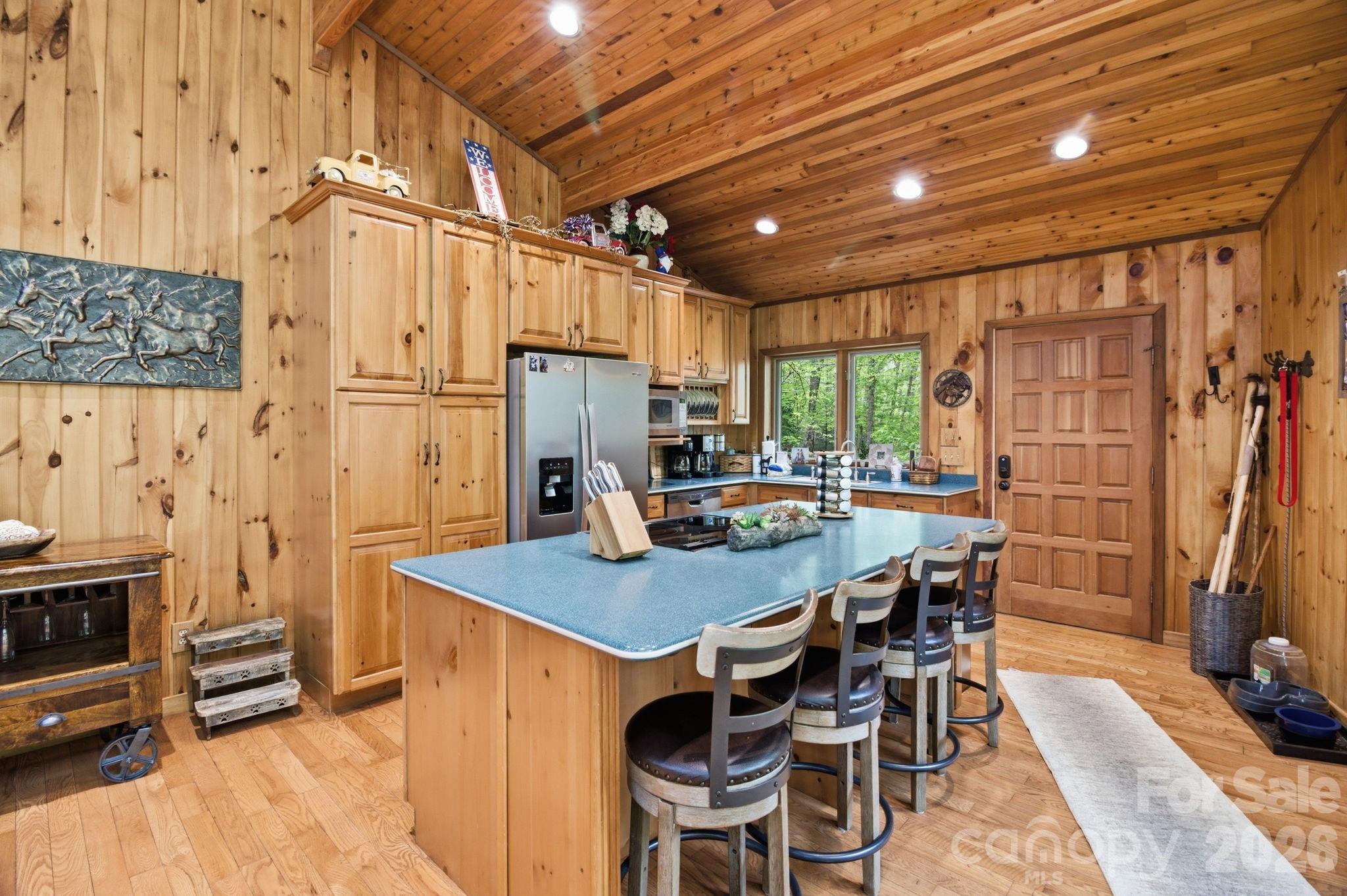 401 Saratoga Boone, NC 28607 - Photo 6 of 33