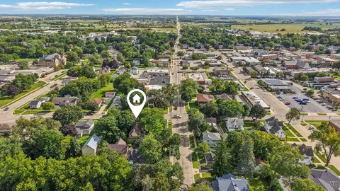 $675,000 | 204 East Court Street, Elkhorn, WI 53121